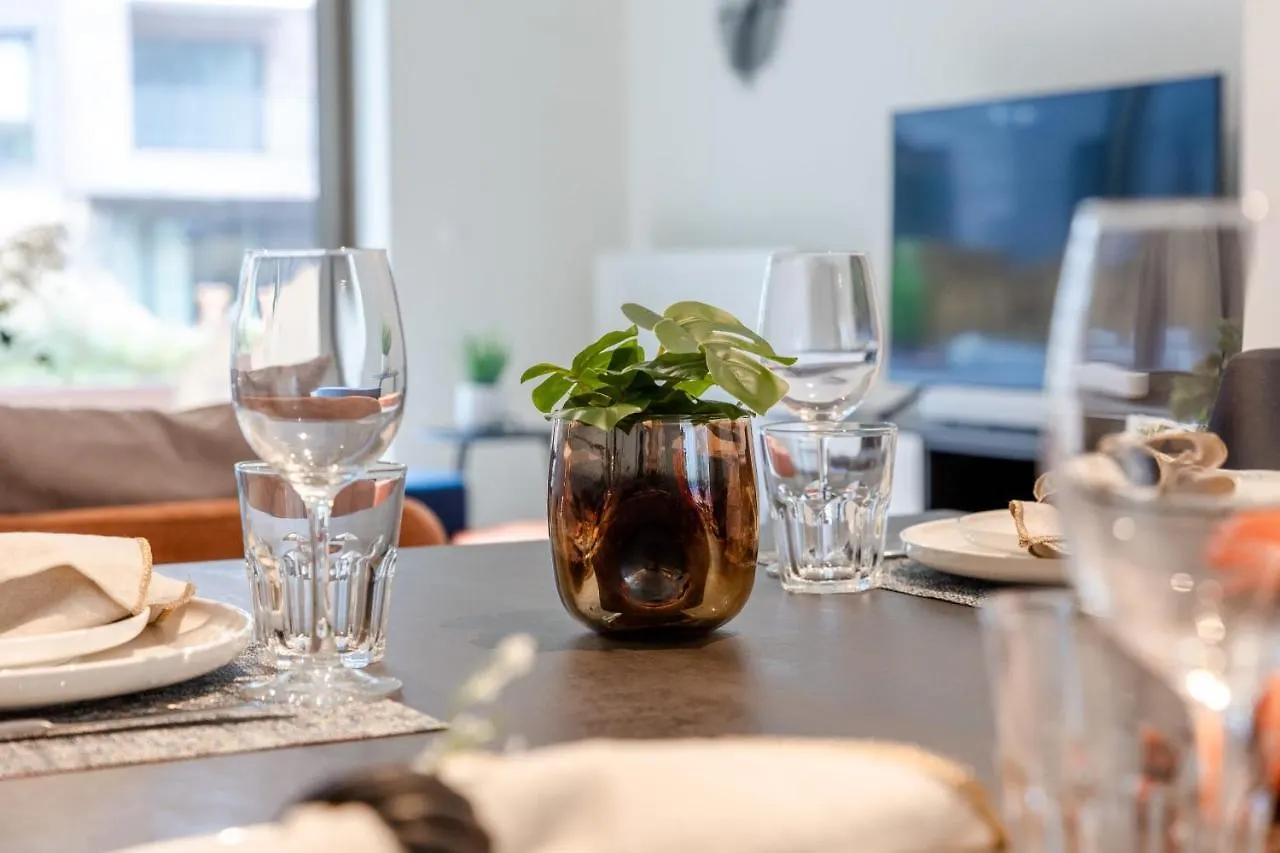 Coastal Elegance: Beachside Retreat with Private Parking Ostend 0*,  Belgium