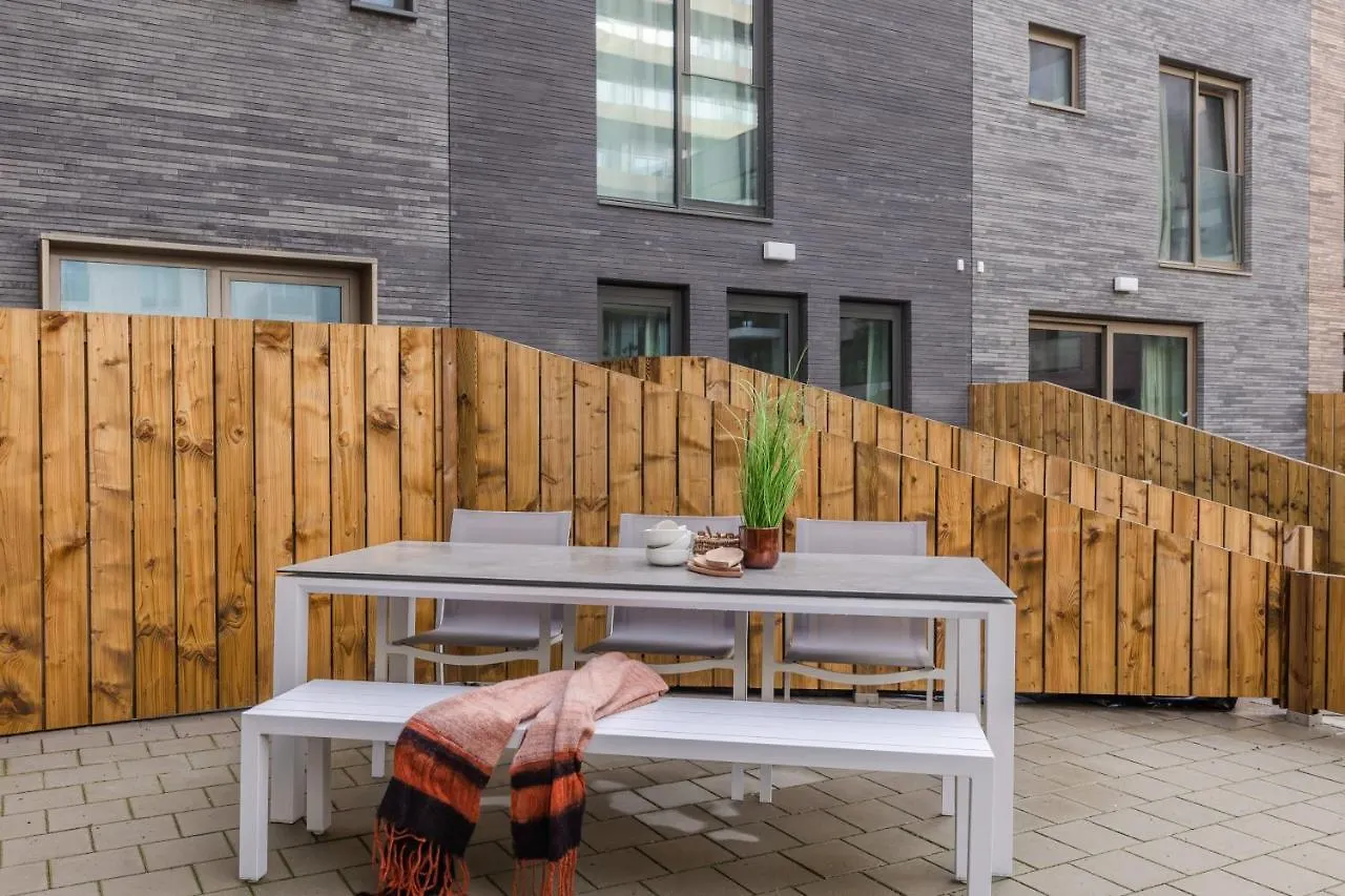 Holiday home Coastal Elegance: Beachside Retreat with Private Parking Ostend