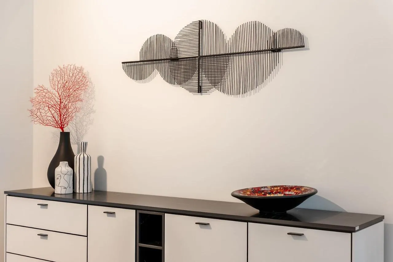Coastal Elegance: Beachside Retreat with Private Parking Ostend Holiday home